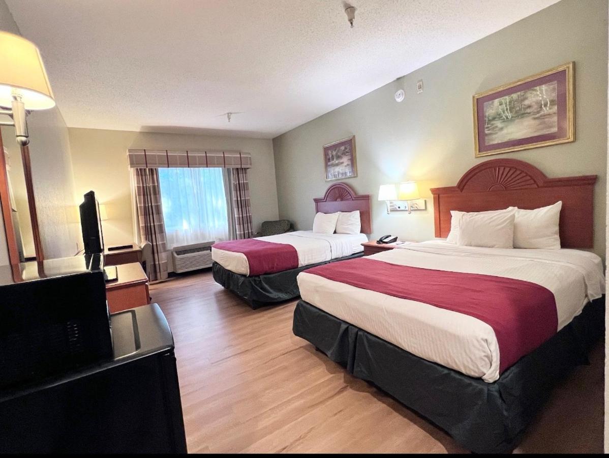 Americas Best Value Inn Wiggins Екстериор снимка