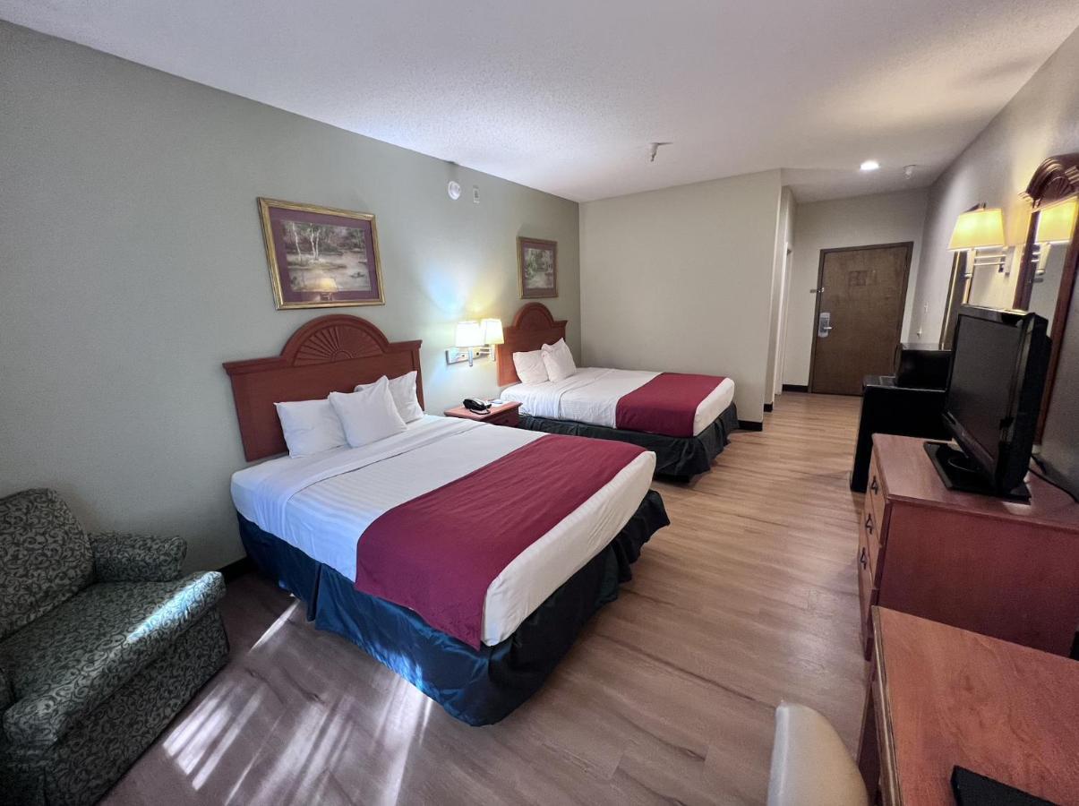 Americas Best Value Inn Wiggins Екстериор снимка