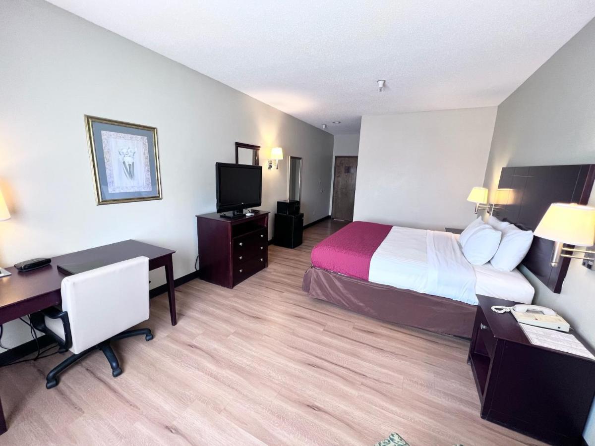 Americas Best Value Inn Wiggins Екстериор снимка
