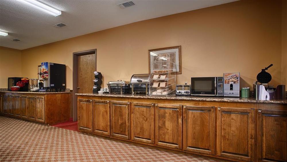Americas Best Value Inn Wiggins Ресторант снимка