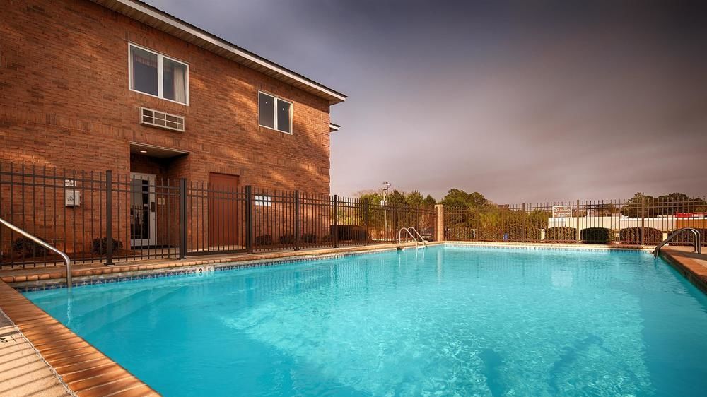 Americas Best Value Inn Wiggins Екстериор снимка