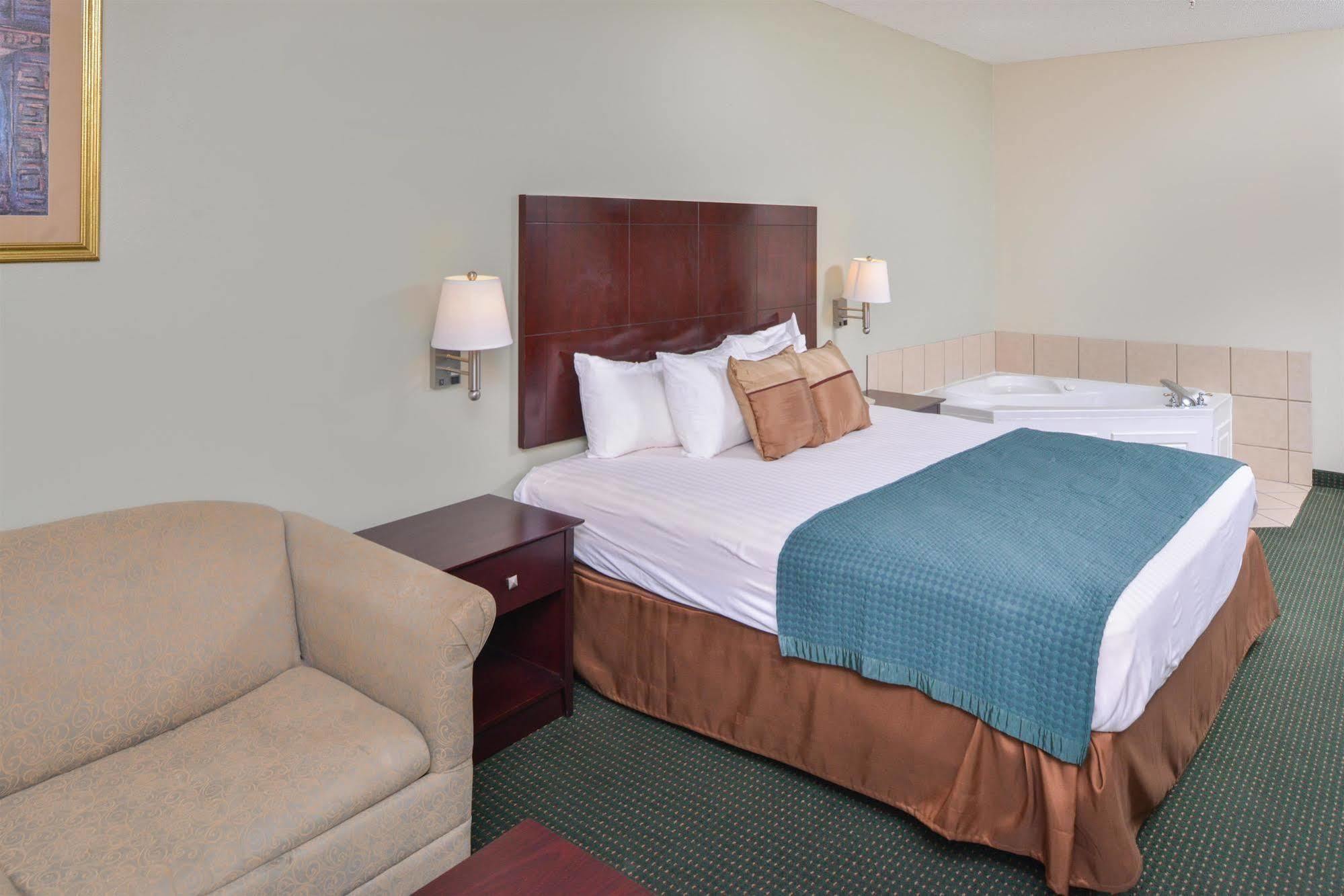 Americas Best Value Inn Wiggins Екстериор снимка